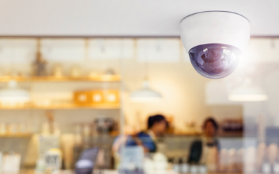 Proteja seu negócio com as câmeras de segurança avançadas da Servis
